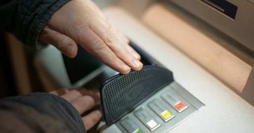 Voici les banques qui autorisent un retrait de 10 €
