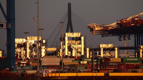 Deutsche Wirtschaft wächst überraschend stark