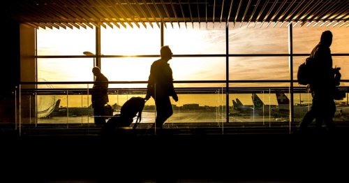 Panne à Orly : 40 % des vols annulés, ce que l'on sait