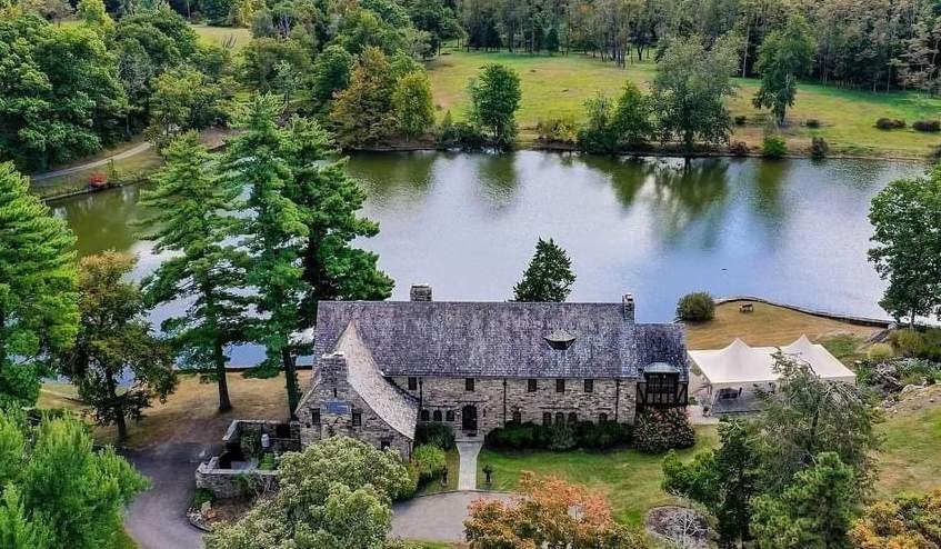 1924 Mansion For Sale In Fishkill New York — Captivating Houses