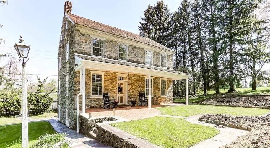 1790 Colonial For Sale In York Pennsylvania — Captivating Houses