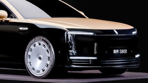 Huawei’s New Ultra-Luxury Sedan Gives Rolls-Royce A Run For Its Money