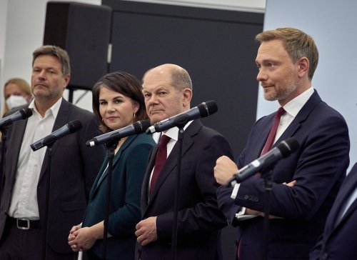 Versorgung - Künftiger deutscher Finanzminister warnt Russland bei Nord Stream 2 vor aggressiven Aktionen