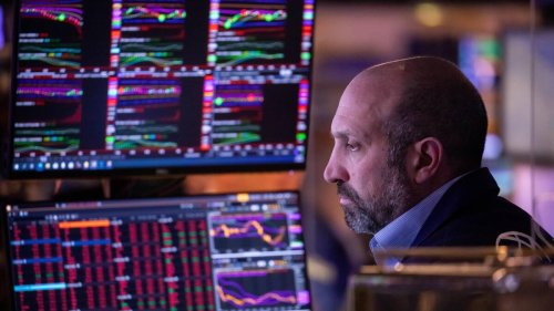 Börsen-Ticker: Dow fällt über 500 Punkte nach US-Zinserhöhung - Euro fällt auf Rekordtief zum Franken - Schweizer Börse schwächer