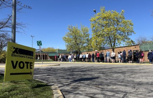 First day of advance polling brings long lines in Central Okanagan (Kelowna)