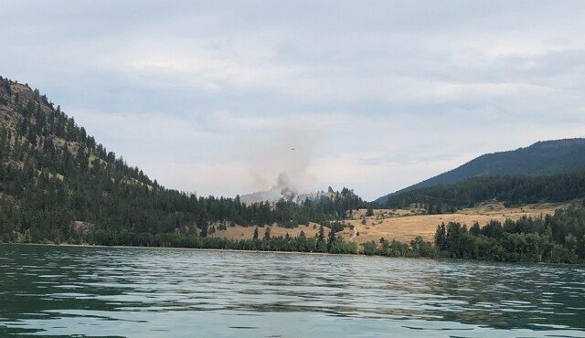 Water tankers meet wildfire at Kalamalka Park in Coldstream (Vernon ...