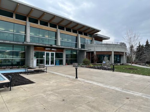Salmon Arm council eyes differential pricing upon hearing 22% of facility users hail from outside city