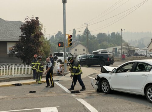 Kamloops man facing eight charges after allegedly crashing vehicle downtown (Kamloops)