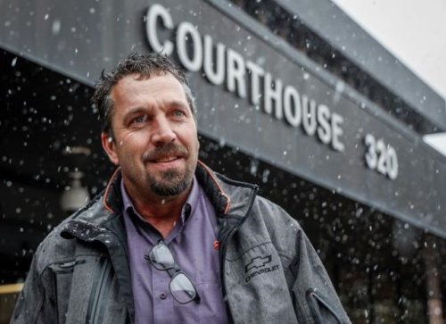 Kingpins or go-betweens? Jurors hear closing arguments in Coutts blockade trial (Canada)