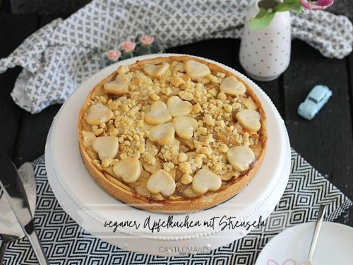 Saftiger veganer Apfelkuchen mit Streuseln – Apple Pie