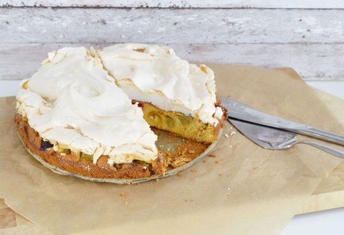 Rhabarberkuchen mit Baiserhaube REZEPT « Castlemaker Food & Lifestyle Magazin