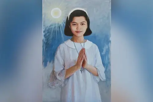 Filipino Catholic Church presents official portrait of 13-year-old girl considered for sainthood