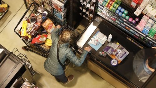 NDP calling for probe of grocery store profits as food prices continue to rise
