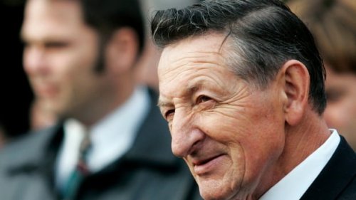 Walter Gretzky, father of the Great One, dead at 82