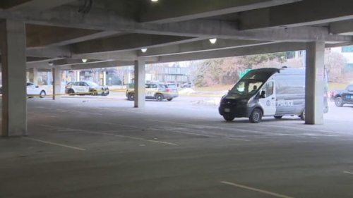 1 dead, 2 injured in 'very brazen daytime shooting' at Fairview Mall parking garage
