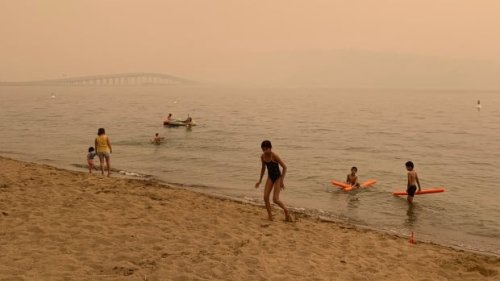 Air quality from wildfire smoke hits dangerous levels across B.C. | CBC News
