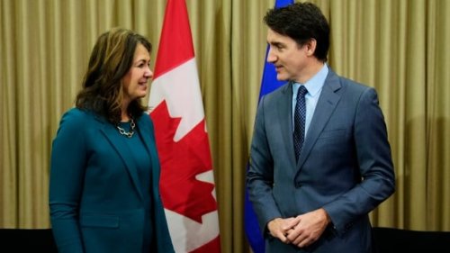 Alberta premier says she's prepared to take Ottawa to court over housing deals