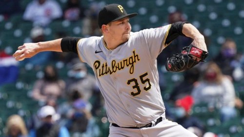 Mets sign Trevor Cahill to minor-league deal as New York's rotation injuries continue to pile up