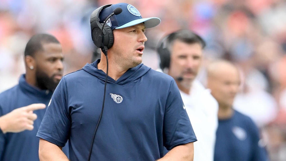 Titans fire special teams coordinator Craig Aukerman after Tennessee allows two blocked punts in loss to Colts