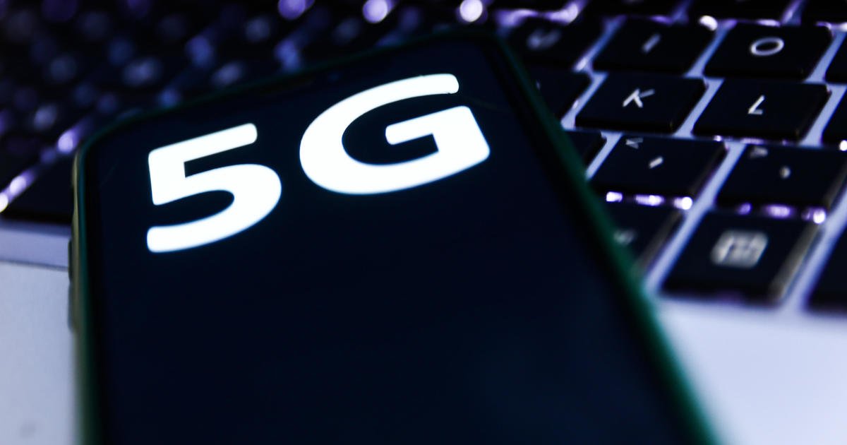 What consumers need to know about this week's AT&T and Verizon 5G rollout