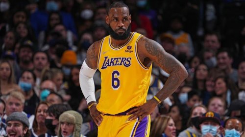 LeBron James apologizes for Lakers' disappointing season: 'I promise we'll be better'