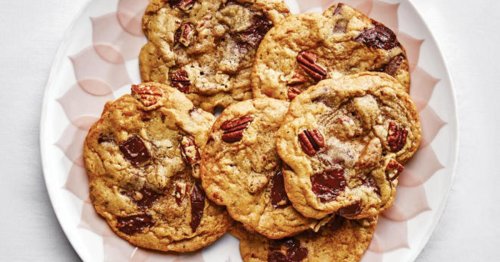 Recipe: Pecan Pumpkin Spice Chocolate Chip Cookies