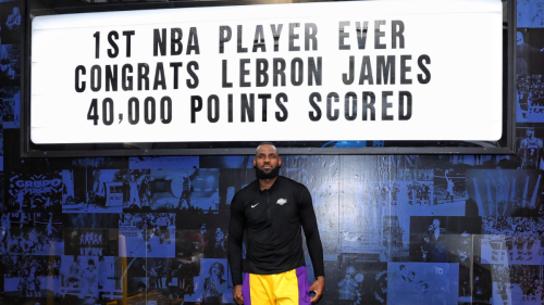 WATCH: LeBron James scores his 40,000th career point at home against Nuggets