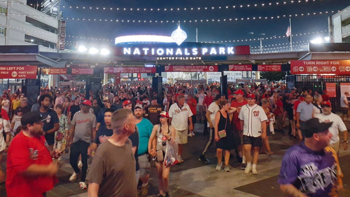 Shooting outside Nationals Park causes panic inside stadium