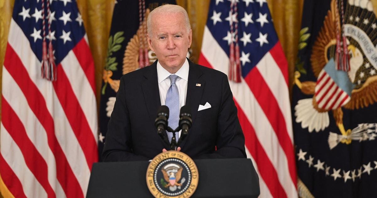 Biden ramps up vaccine push with new rules for federal workers and call for $100 payments