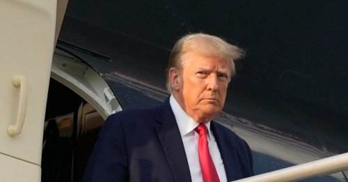 Trump surrenders at Fulton County jail in Georgia election case: Latest news