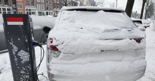 Why Teslas and other electric vehicles have problems in cold weather
