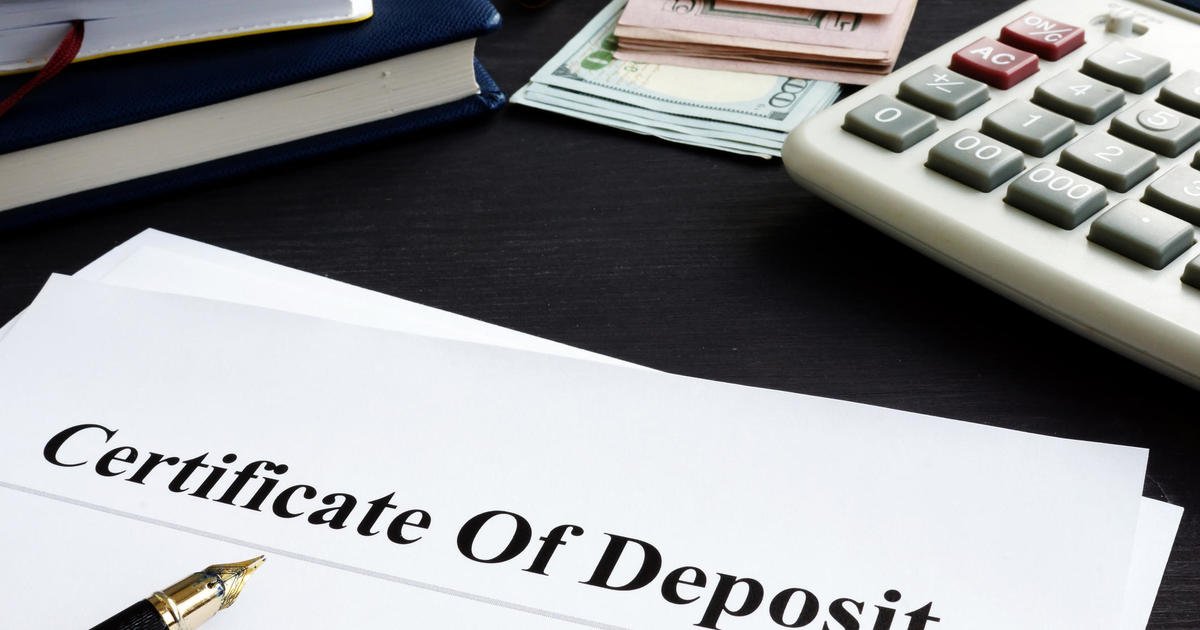 What is a certificate of deposit (CD)?