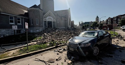 At least 5 people dead in St. Louis after severe storm sweeps through city