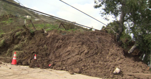 Massive mudslide shuts down SR-150 in Santa Paula