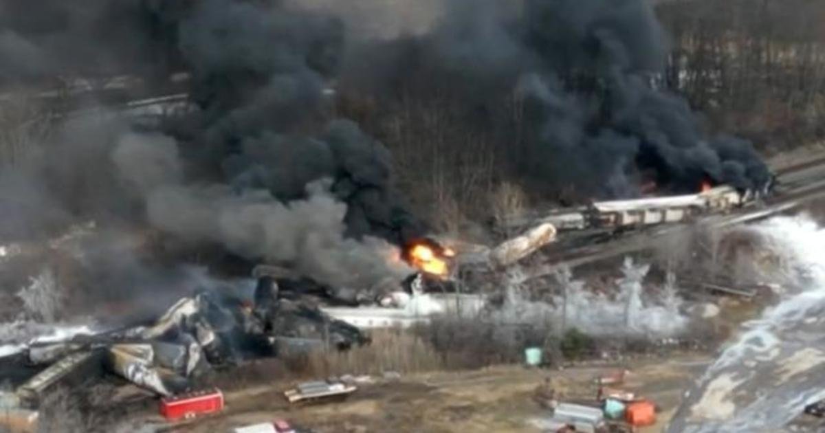 Video shows sparks and flames well before Ohio train derailment