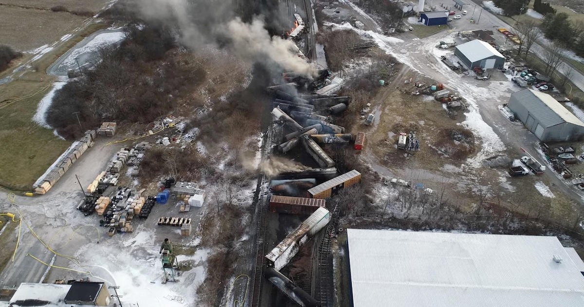 Excess size caused train to break down in days before it derailed in Ohio, employees say