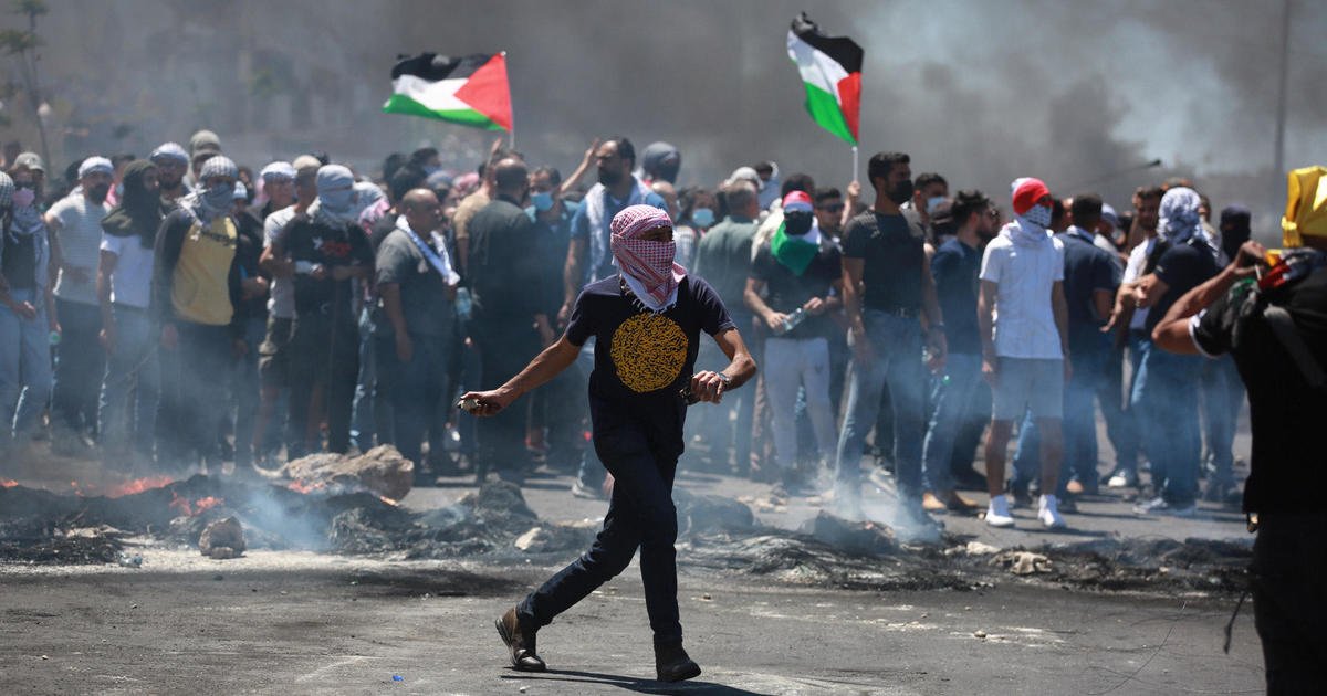 Palestinians protest in "day of rage" in the West Bank and Jerusalem
