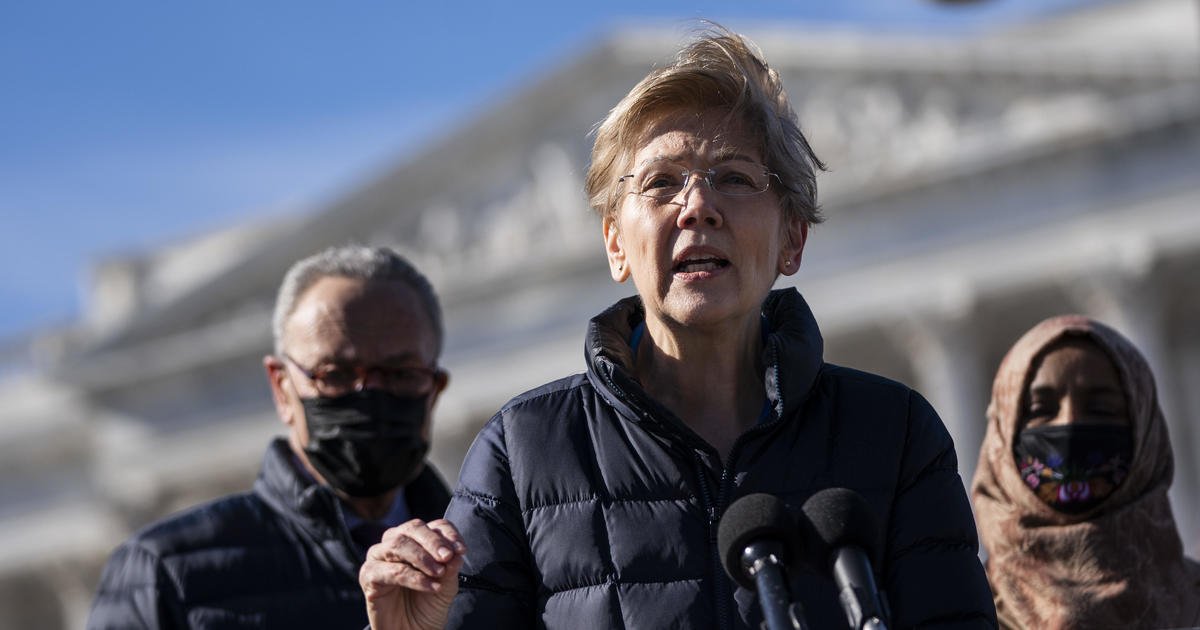 Elizabeth Warren invites billionaire critic to hearing on raising taxes on richest Americans