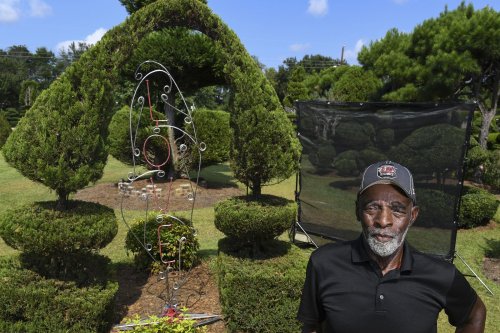 Born to a Family of Sharecroppers, This Topiary Artist Overcame Discrimination to Become the ‘Picasso of Plants’ | Flipboard