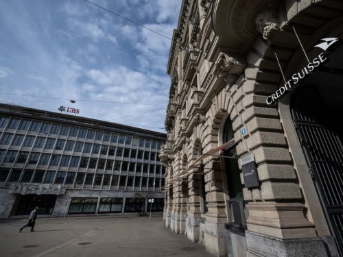 Credit Suisse/UBS : pourquoi la Suisse s'est résignée à créer un "monstre" bancaire