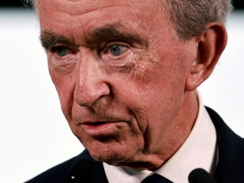 France : Le ministère public confirme une enquête préliminaire visant Bernard Arnault