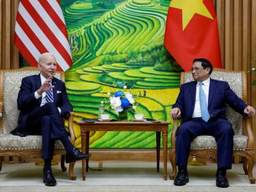 Des conseillers de Biden discutent d'un contrat d'armement historique avec le Vietnam