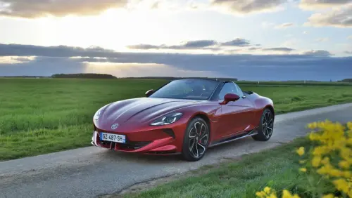 1 100 km en MG Cyberster : un cabriolet électrique, quel plaisir !