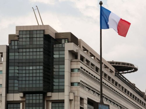 Pourquoi les milliardaires payent aussi peu d’impôts en France