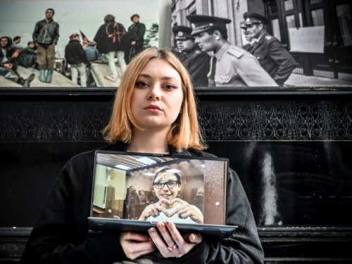 Russie : Alexandra et Artiom, l'amour sous la terreur