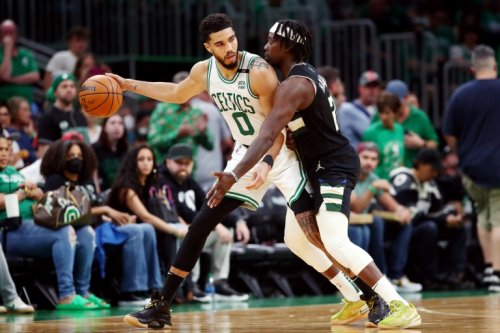 NBA : Boston éjecte le champion Milwaukee, Dallas réduit Phoenix en cendres