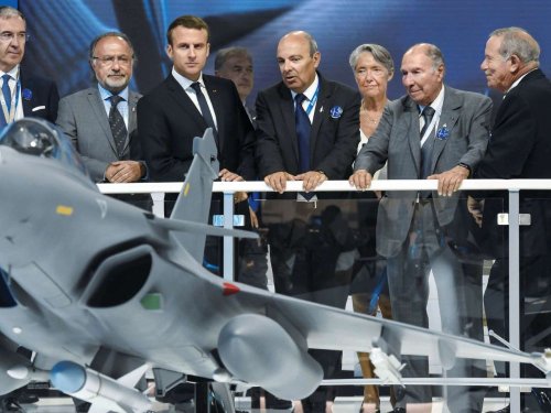 Dassault révise le départ de son pilote star, Charles Edelstenne