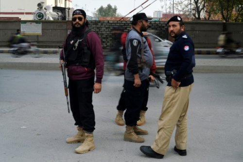 Pakistan : l'auteur de l'attentat-suicide portait un "uniforme de police"