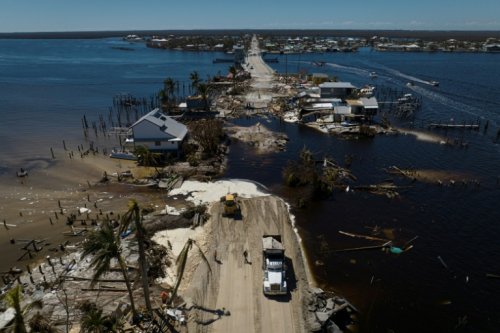 Biden va en Floride, meurtrie par l'ouragan Ian et fief d'un féroce opposant