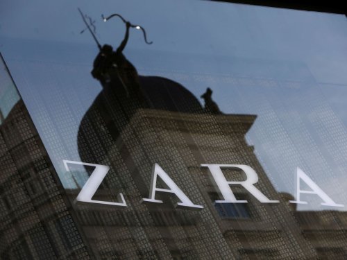 Agilité numérique, logistique de pointe... Comment la marque espagnole Zara tire son épingle du jeu dans un secteur en crise